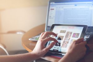 Jak wykorzystać influencer marketing do promocji swojej marki
